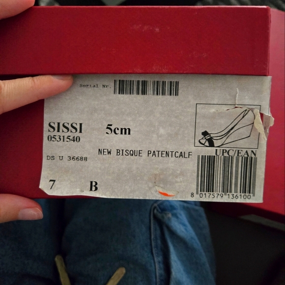 Salvatore Ferragamo SissiNude Wedge Heals with Gold Detail Bow - Picture 7 of 7